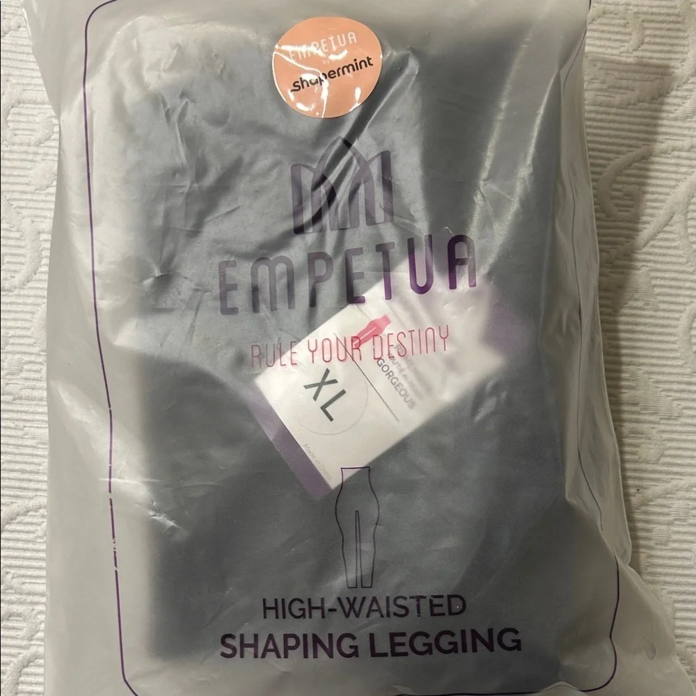 Shapermint Empetua High-Waisted Shaping Legging - Black. Flaw. Accepting offers